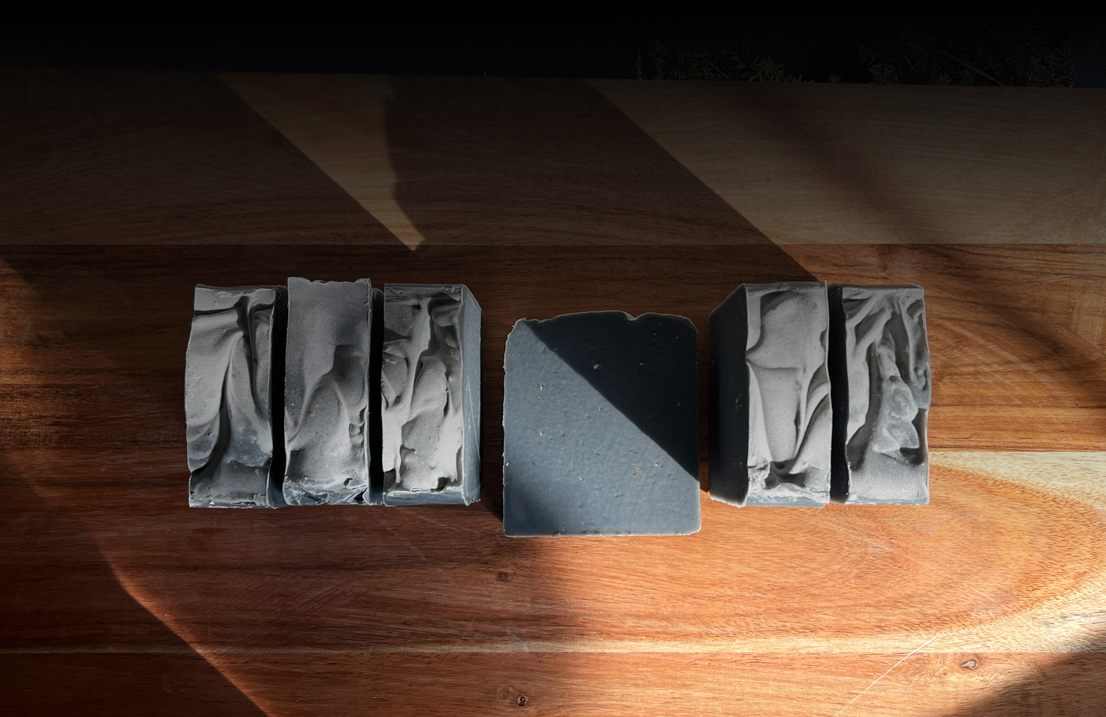 charcoal oatmeal face bars